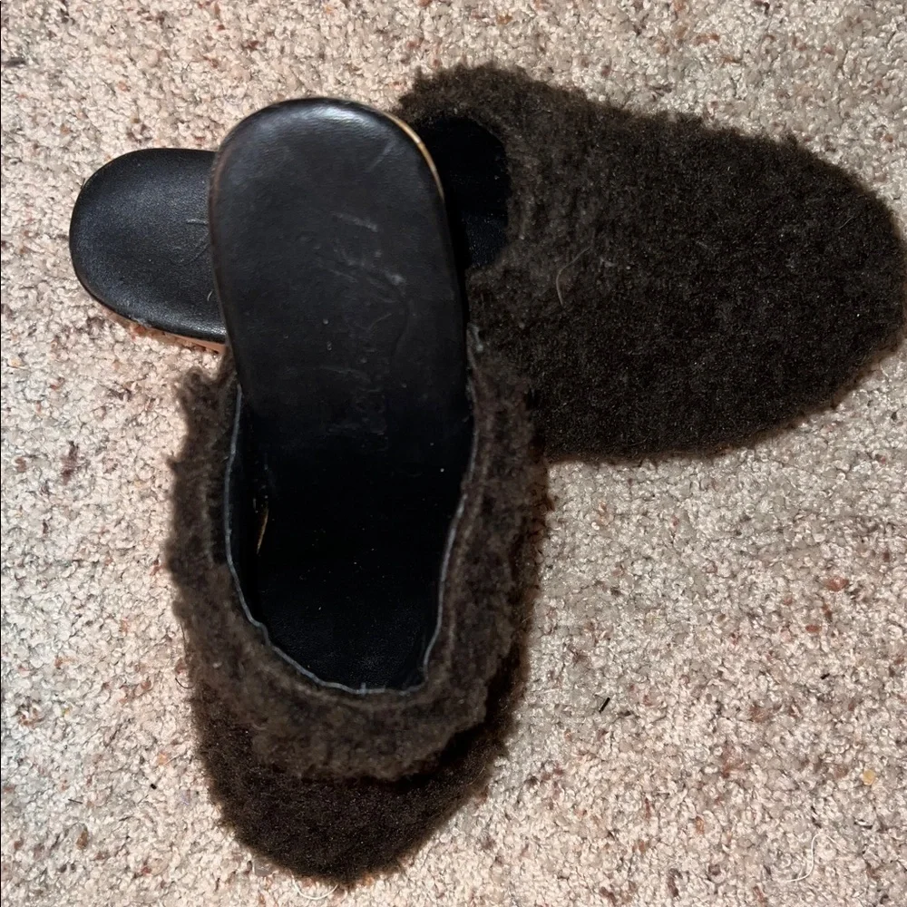 Free People Women’s Cabin Fever Brown Faux Fur Slip on Wood Heel Clogs Mules 38